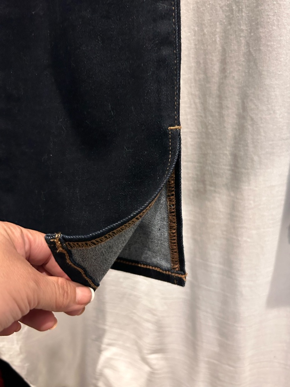 EXPRESS SKYSCRAPER
MID RISE JEANS - Picture 2 of 8